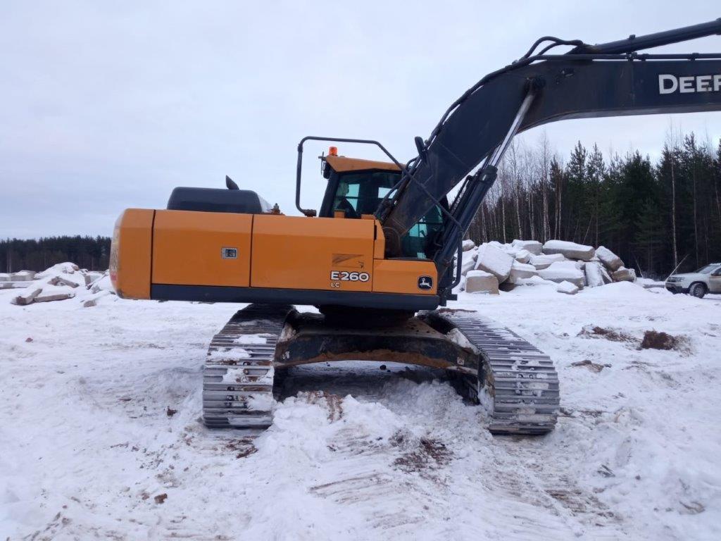 JOHN DEERE экскаватор гусеничный E260LC_3