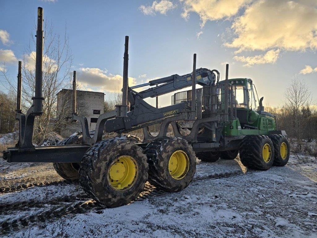 JOHN DEERE форвардер колесный 1510G_1