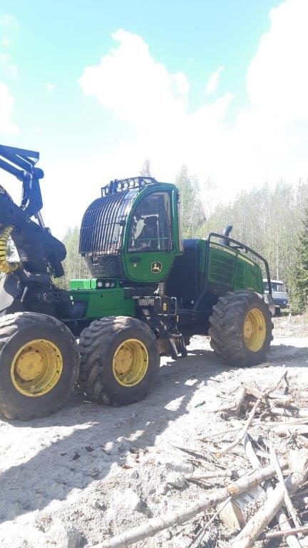 JOHN DEERE харвестер колесный 1270G 6W