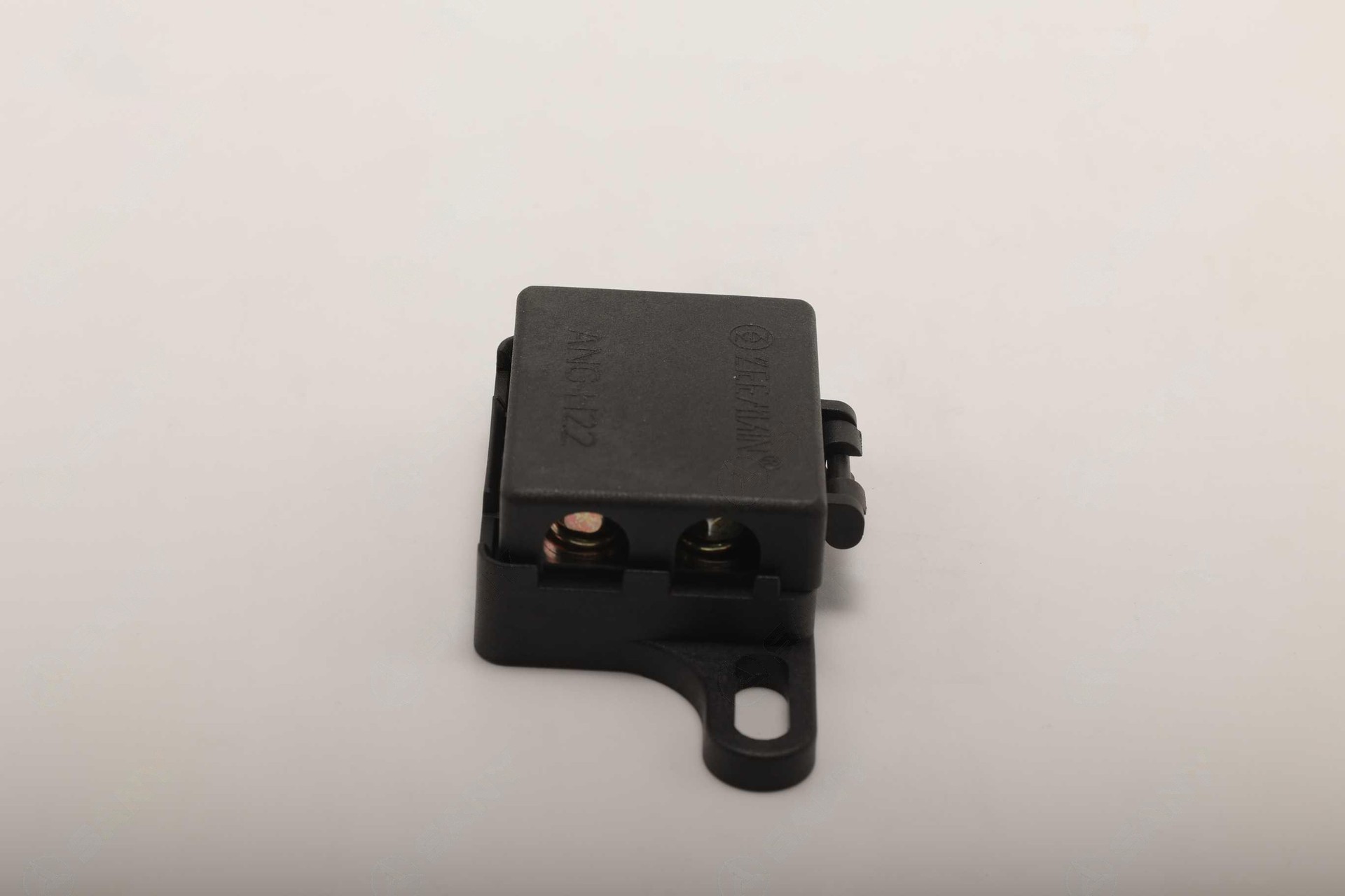 142301000089A Блок предохранителей Sany