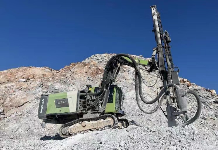 станок с выносным гидроперфоратором ST40