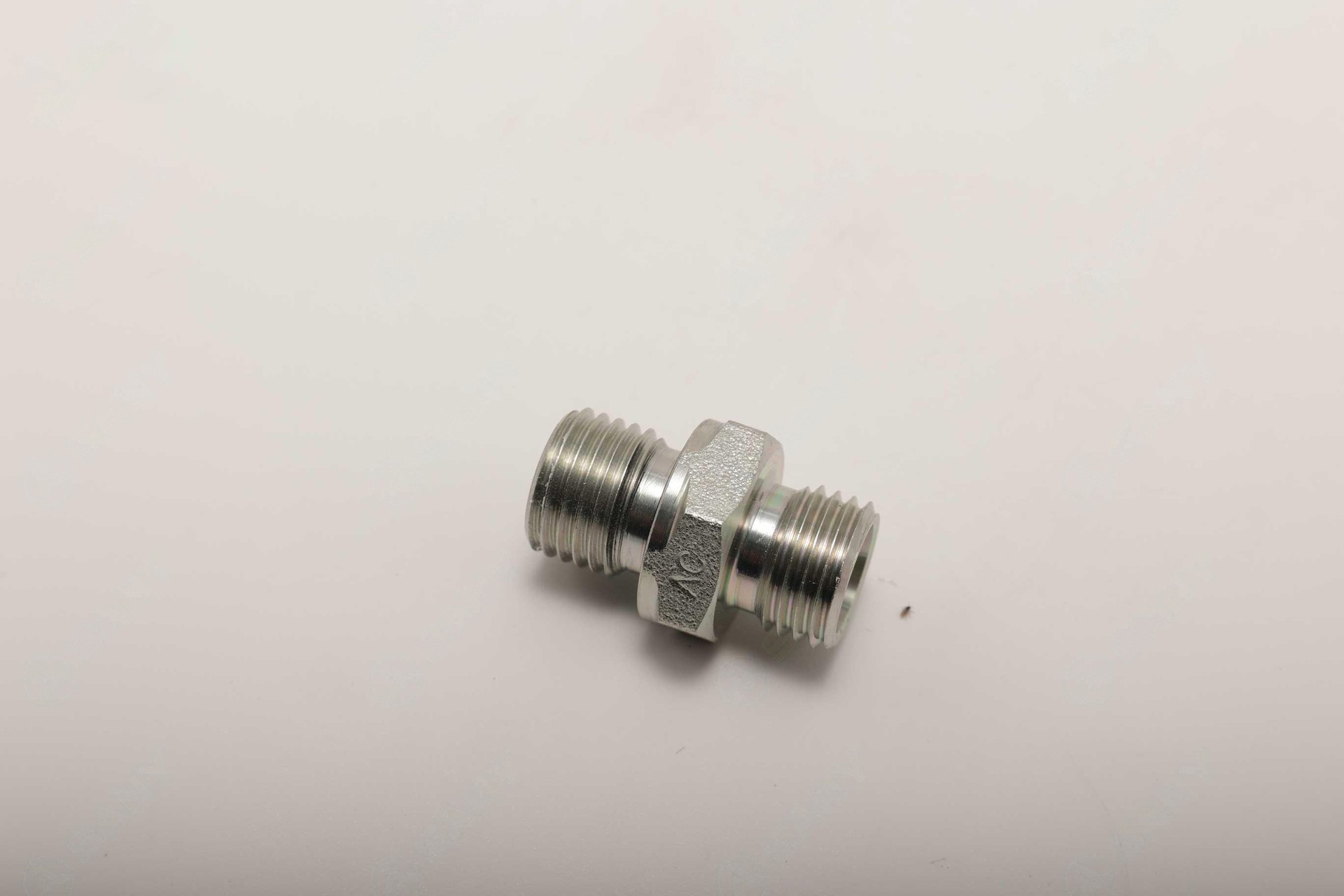 23000531 Фитинг Sany