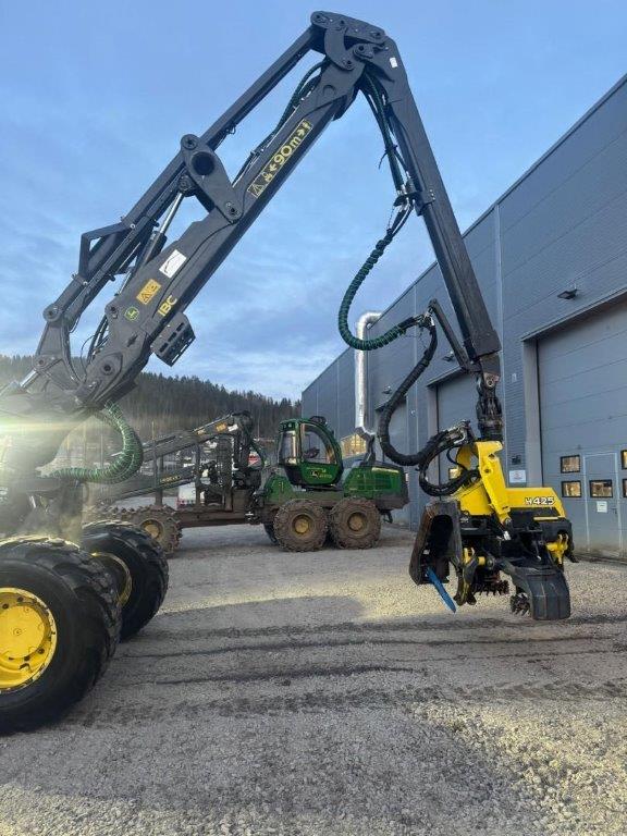 JOHN DEERE харвестер колесный 1270G 8W_1