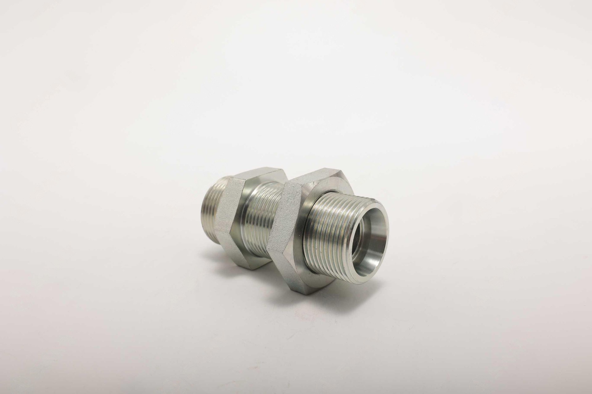 B210780000157 Штуцер Sany