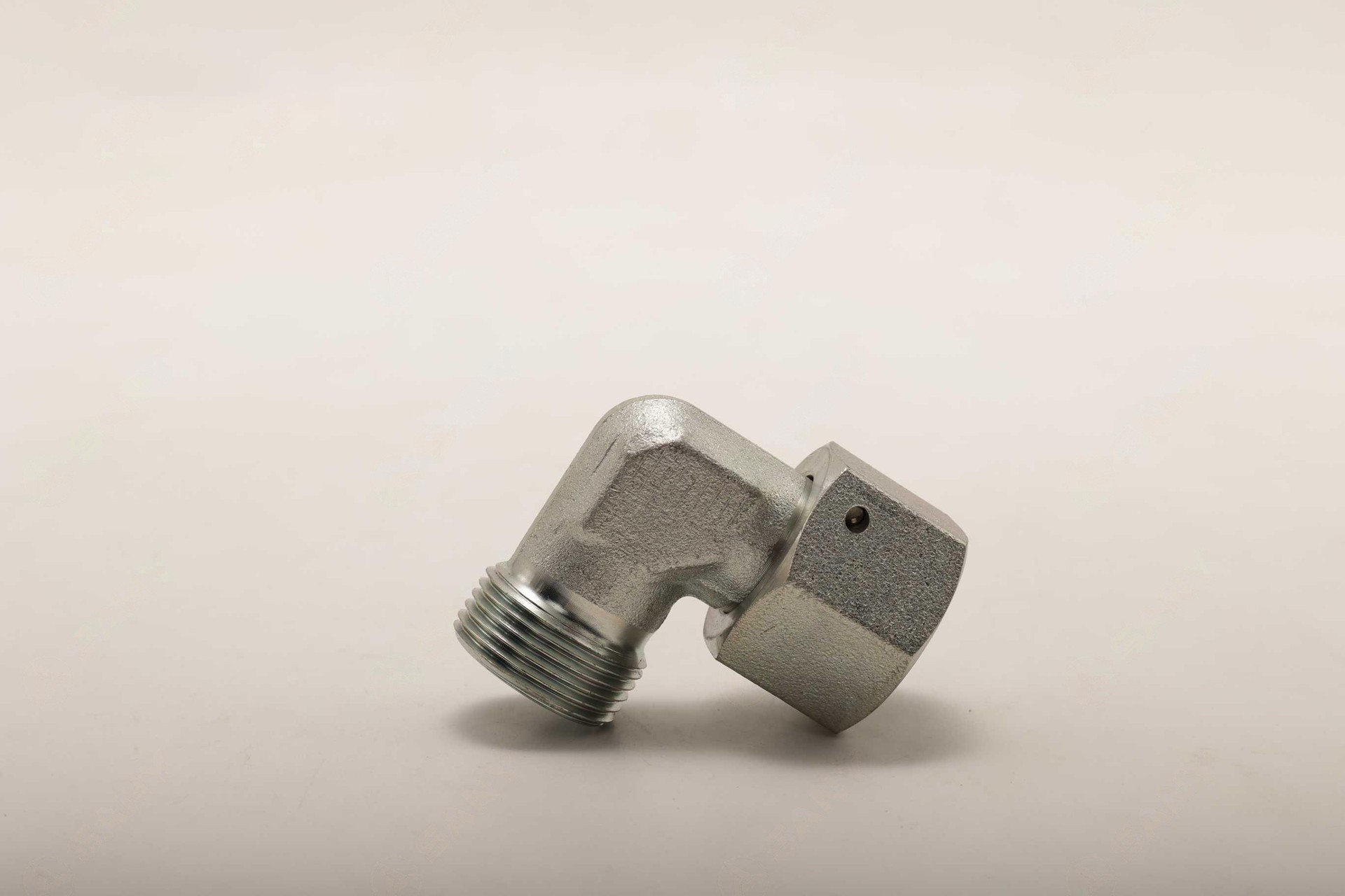 B210780000025 Фитинг Sany