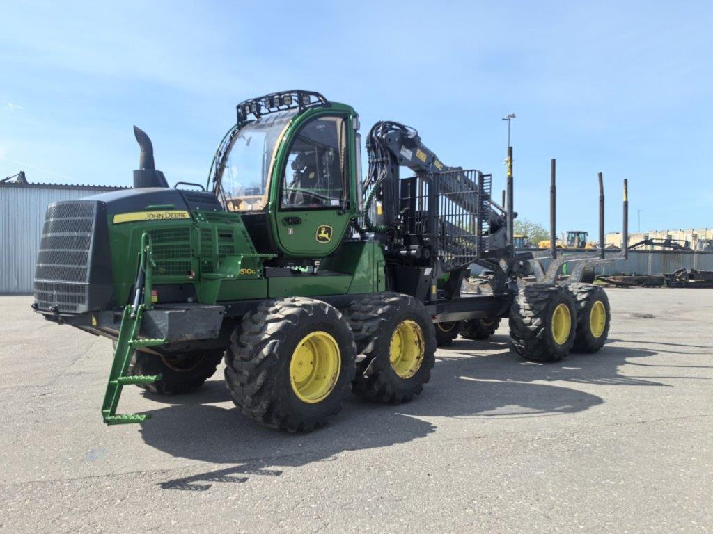 JOHN DEERE форвардер колесный 1510G