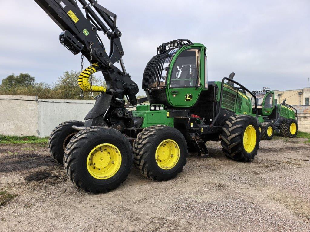 JOHN DEERE харвестер колесный 1270G 6W_1