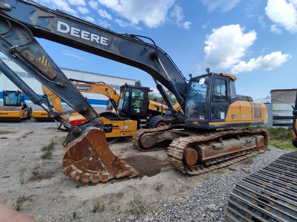 JOHN DEERE экскаватор гусеничный E360LC