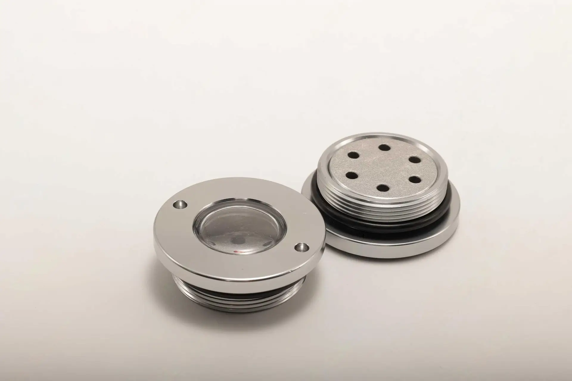 A250299000107 Стекло гидробака Sany