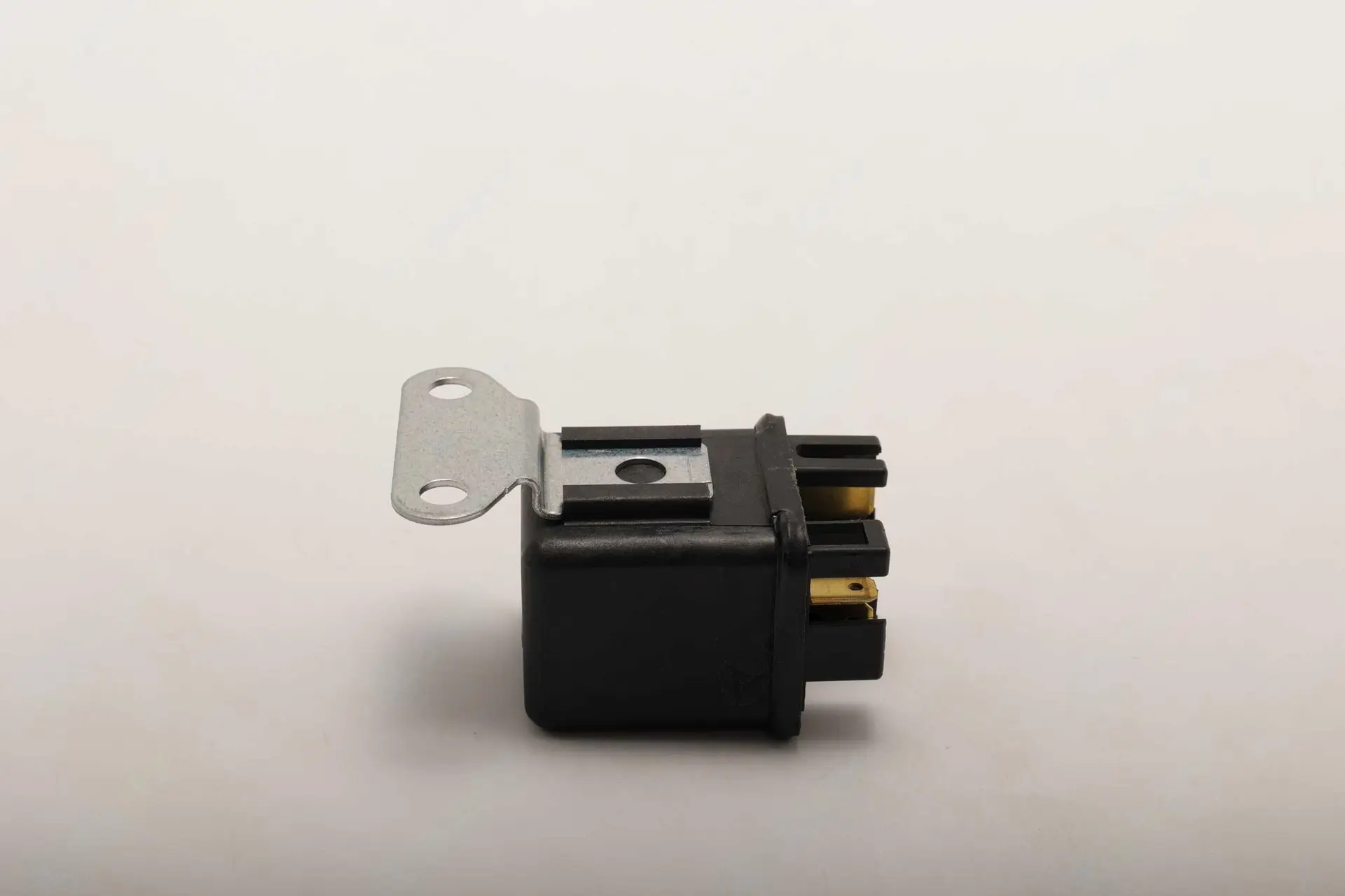 60250936 Реле Sany