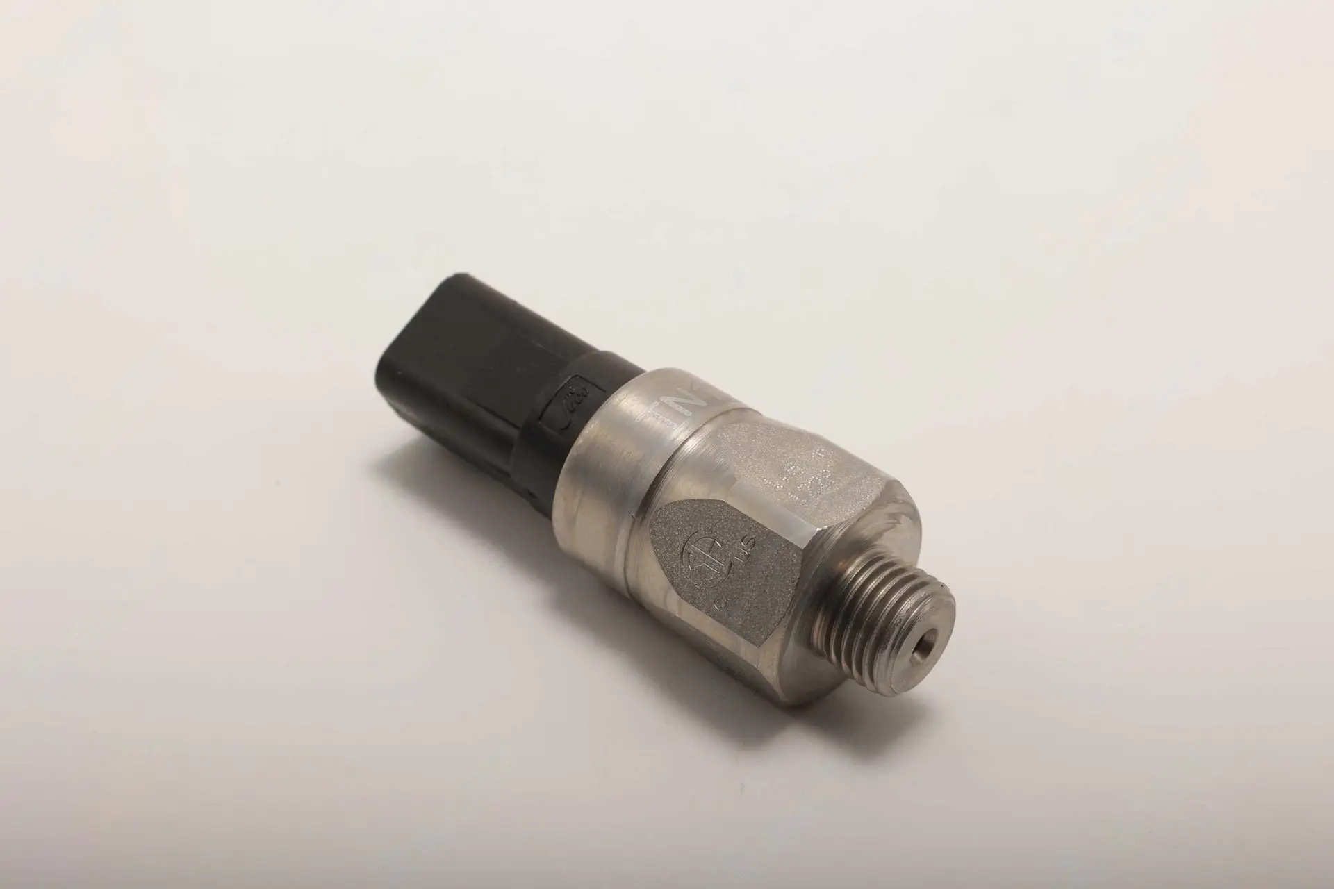 60244710 Датчик давления Sany