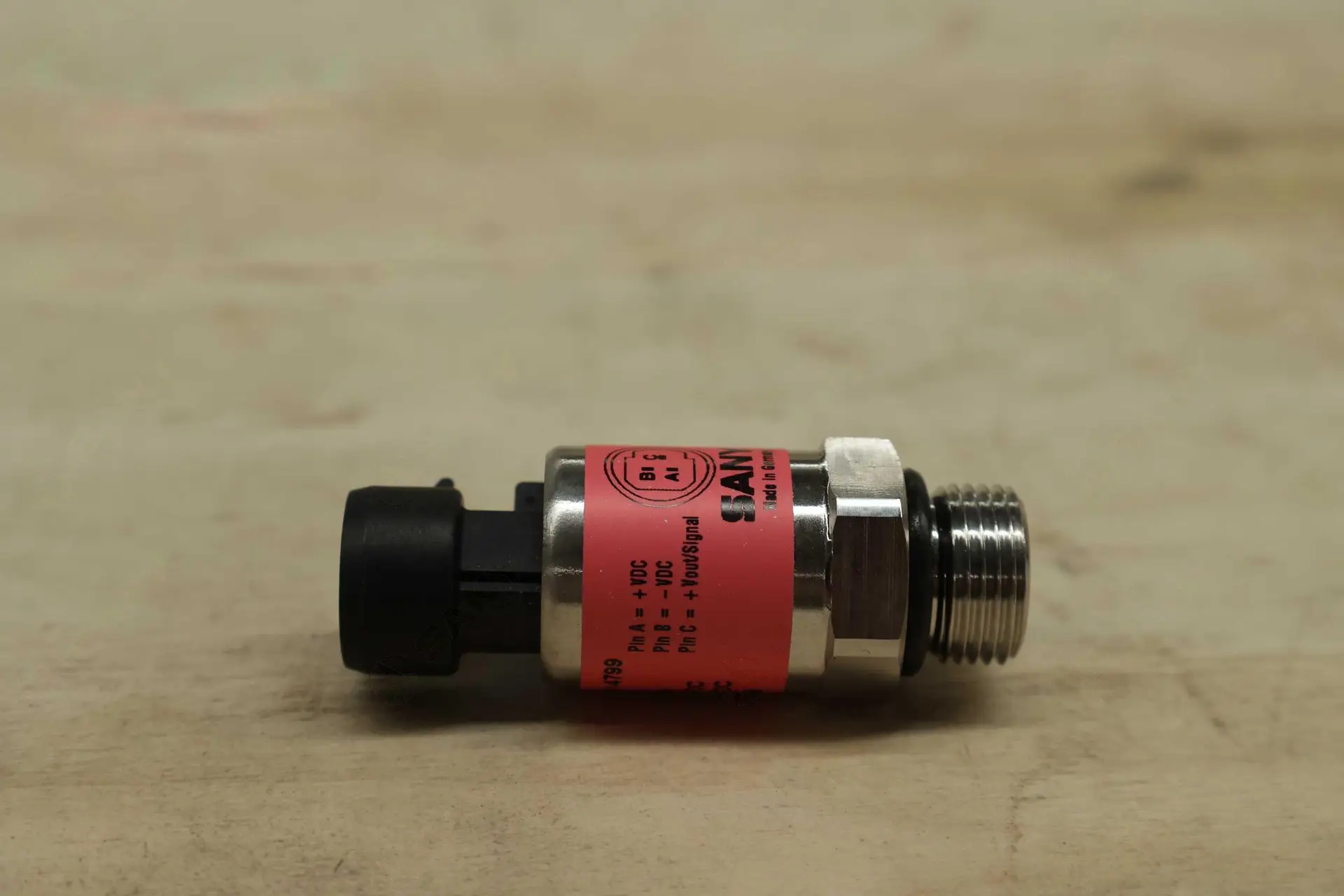 60114799 Датчик давления Sany