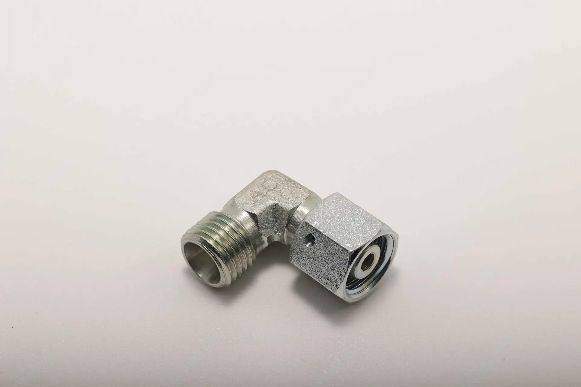 B210780000418 Фитинг Sany