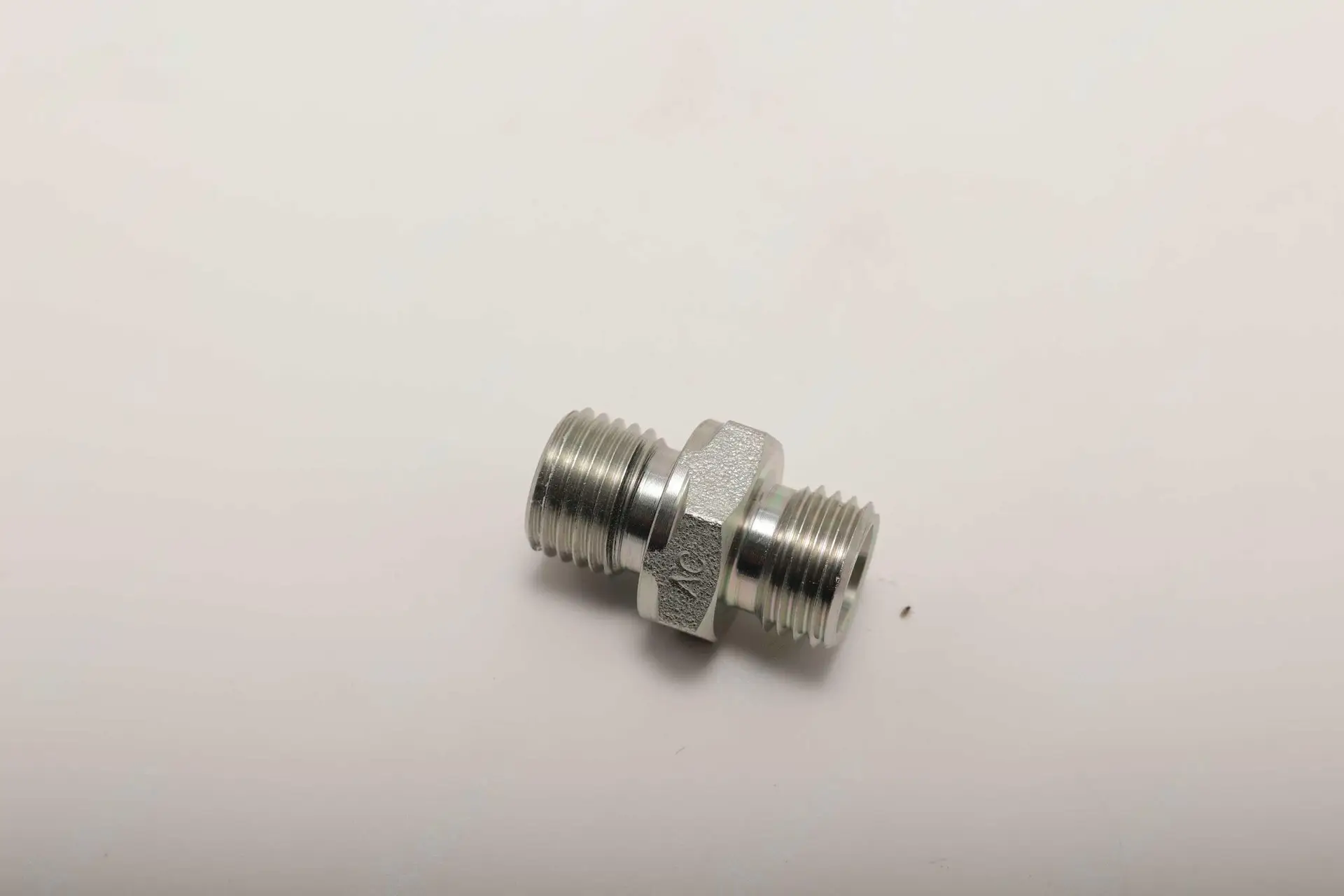 23000531 Фитинг Sany