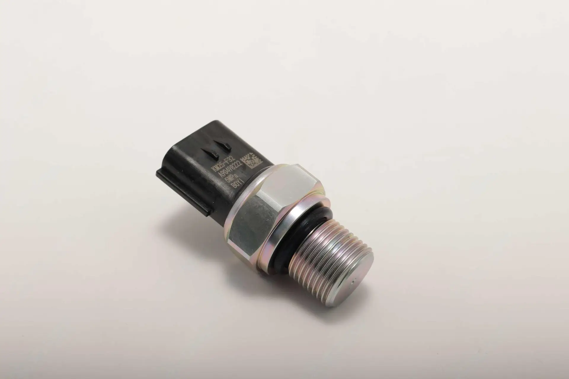 61025930 Датчик давления Sany