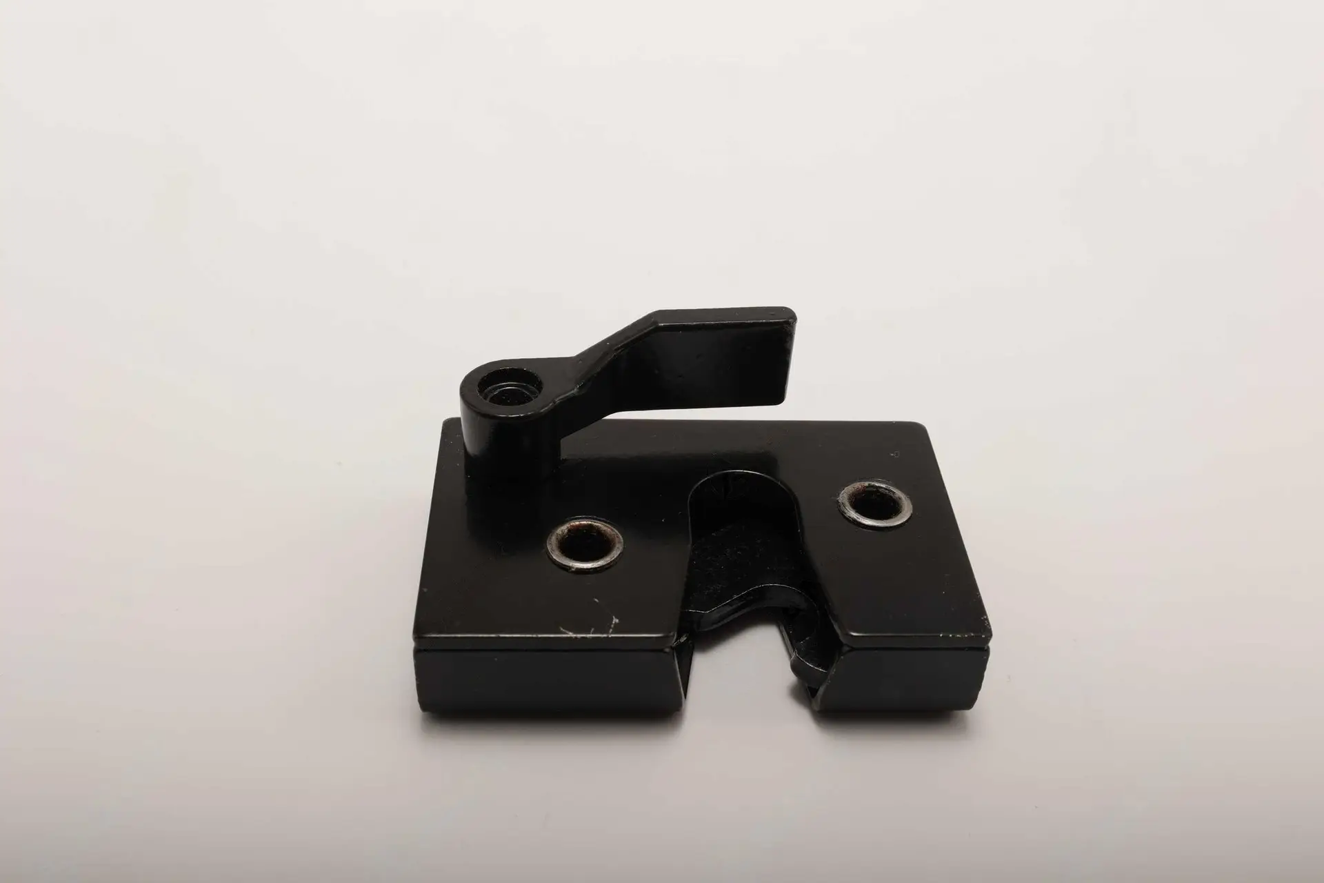 130904000016A004 Замок Sany