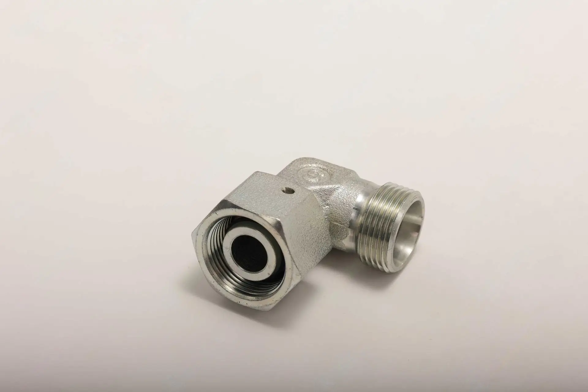 B210780000025 Фитинг Sany