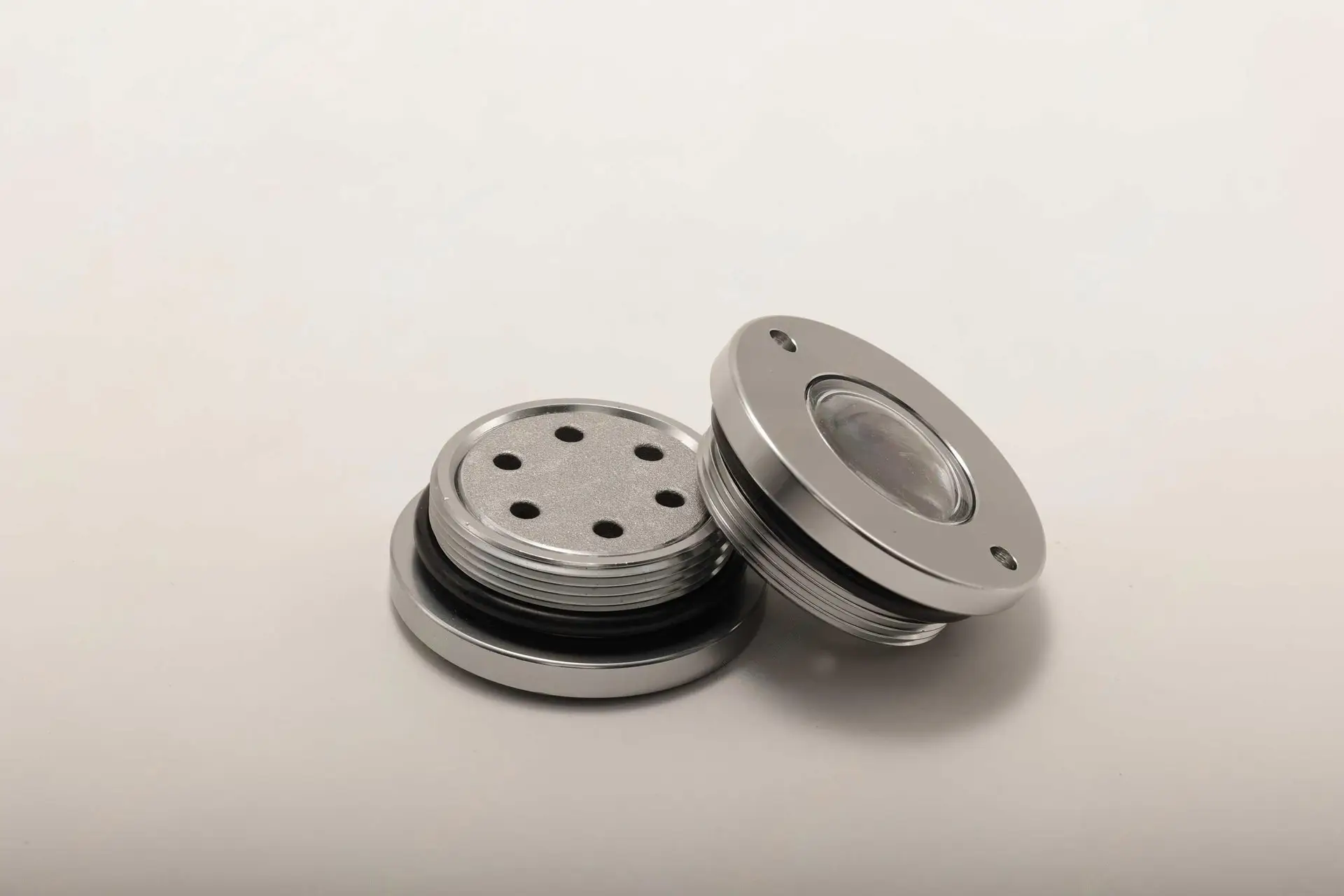 A250299000107 Стекло гидробака Sany