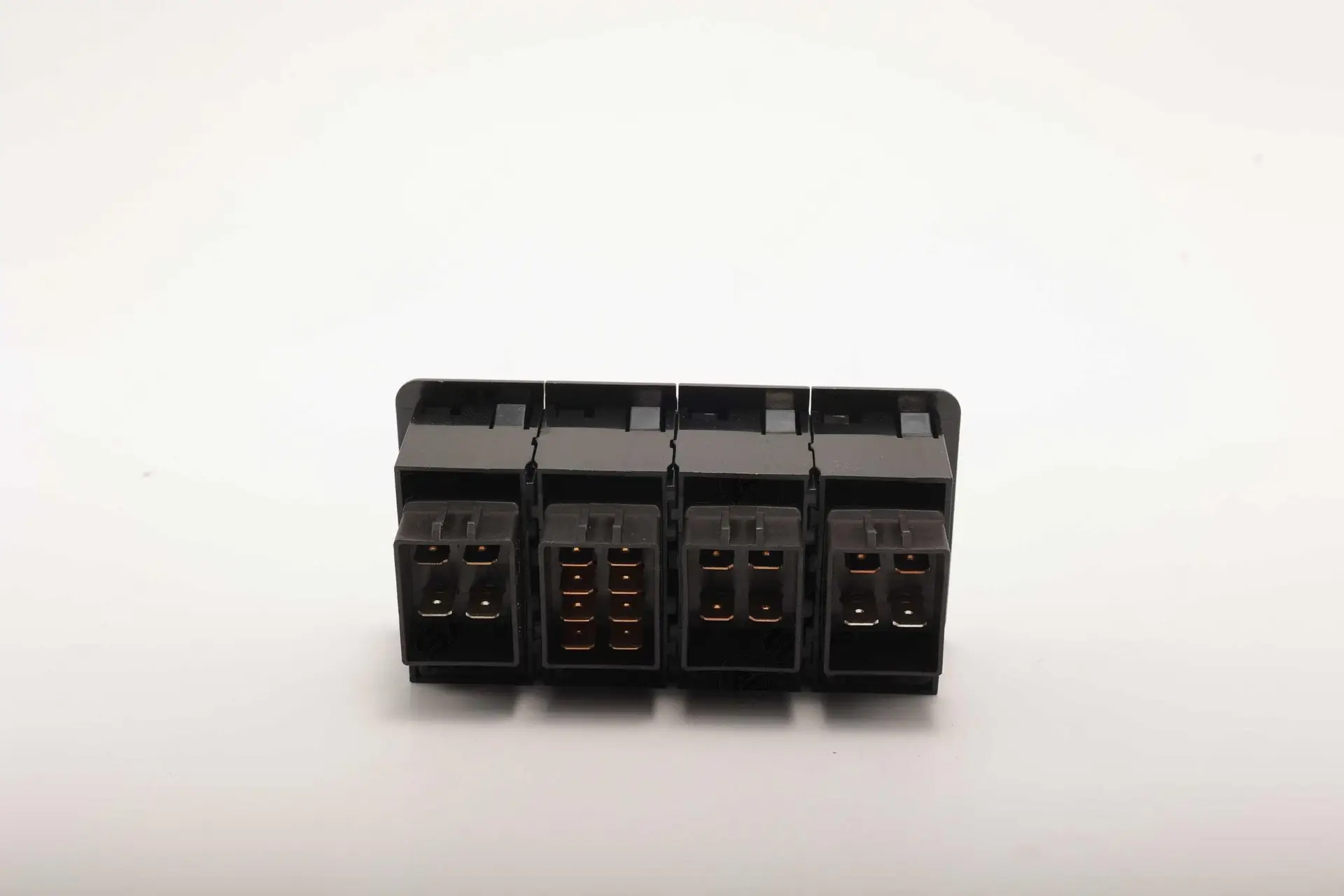 A241200000121 Переключатель клавишный Sany