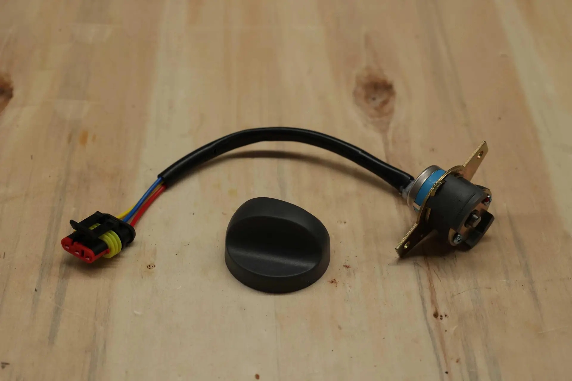 60117463 Выключатель поворотный Sany