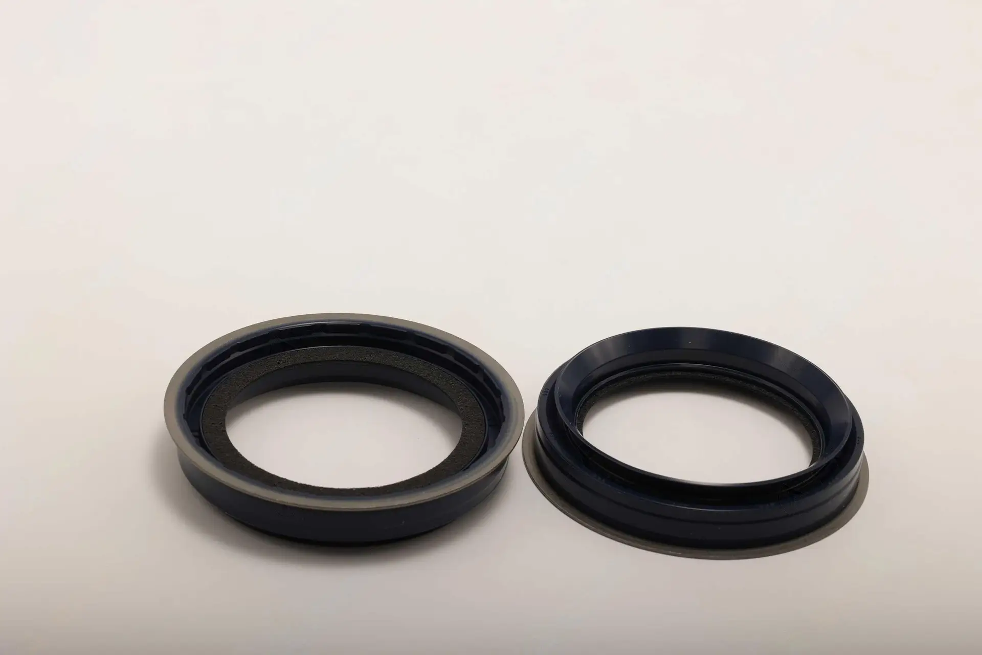 60289155 Корпус сальника Sany