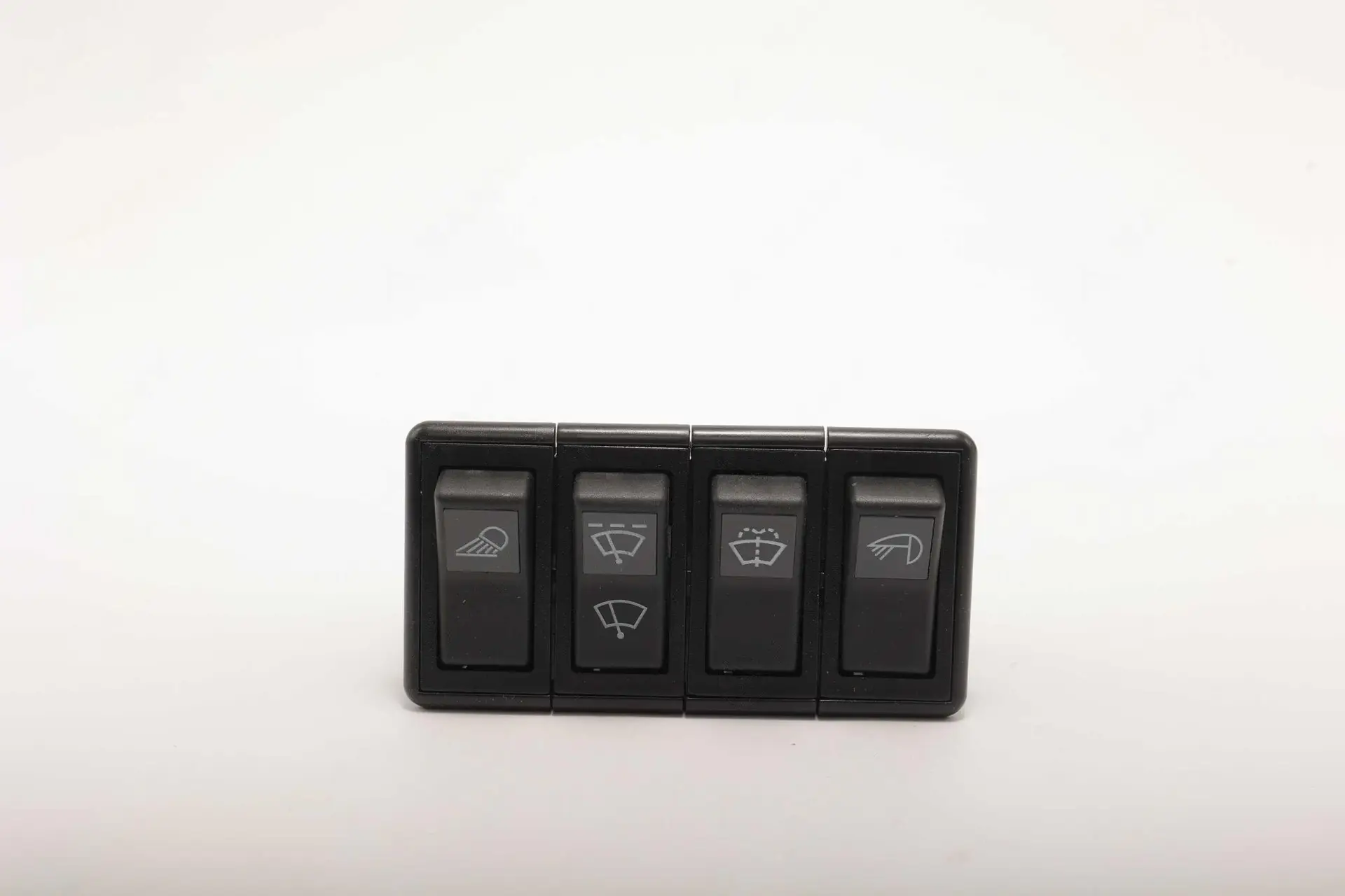 A241200000121 Переключатель клавишный Sany