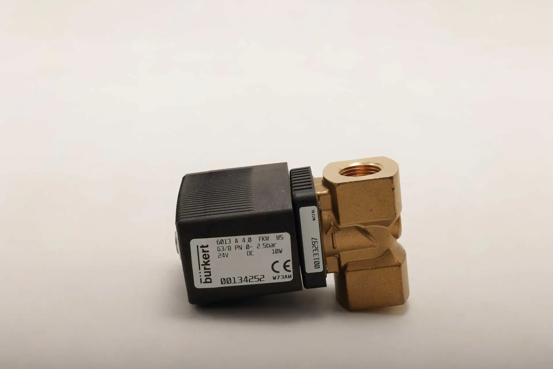 60060821 Клапан электромагнитный Sany